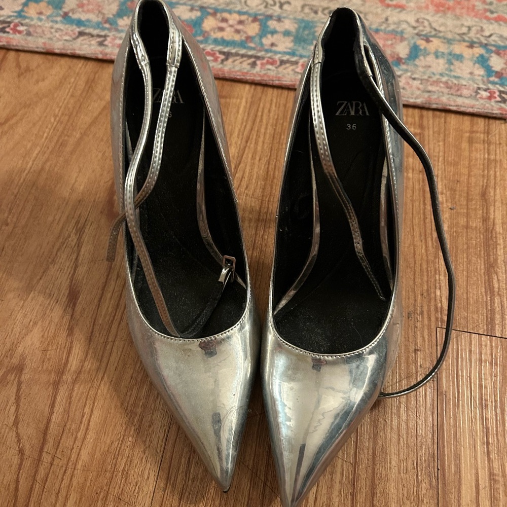 Zara Metallic Silver Pointed Heels